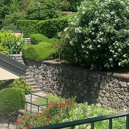 Il Terrazzo Sul 아파트