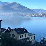 Il Terrazzo Sul 아파트