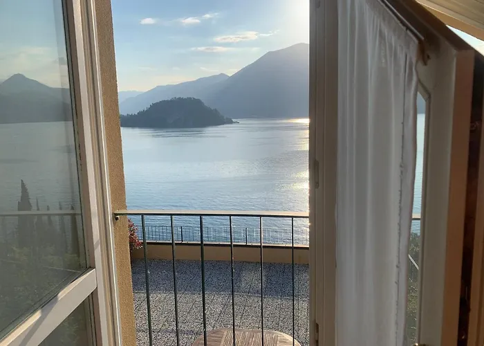 Il Terrazzo Sul * Варенна